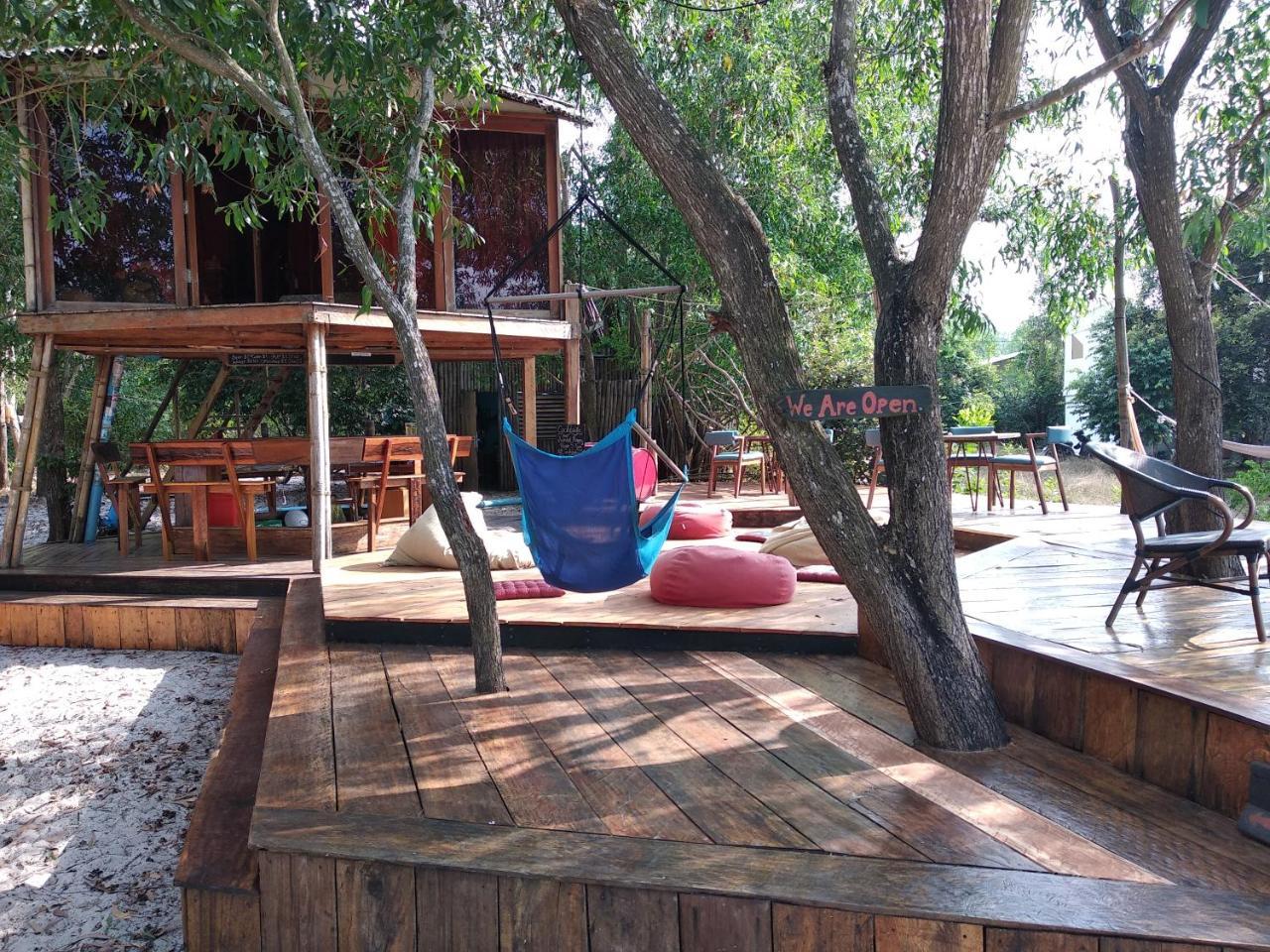 The Boarding House Sihanoukville Exterior photo
